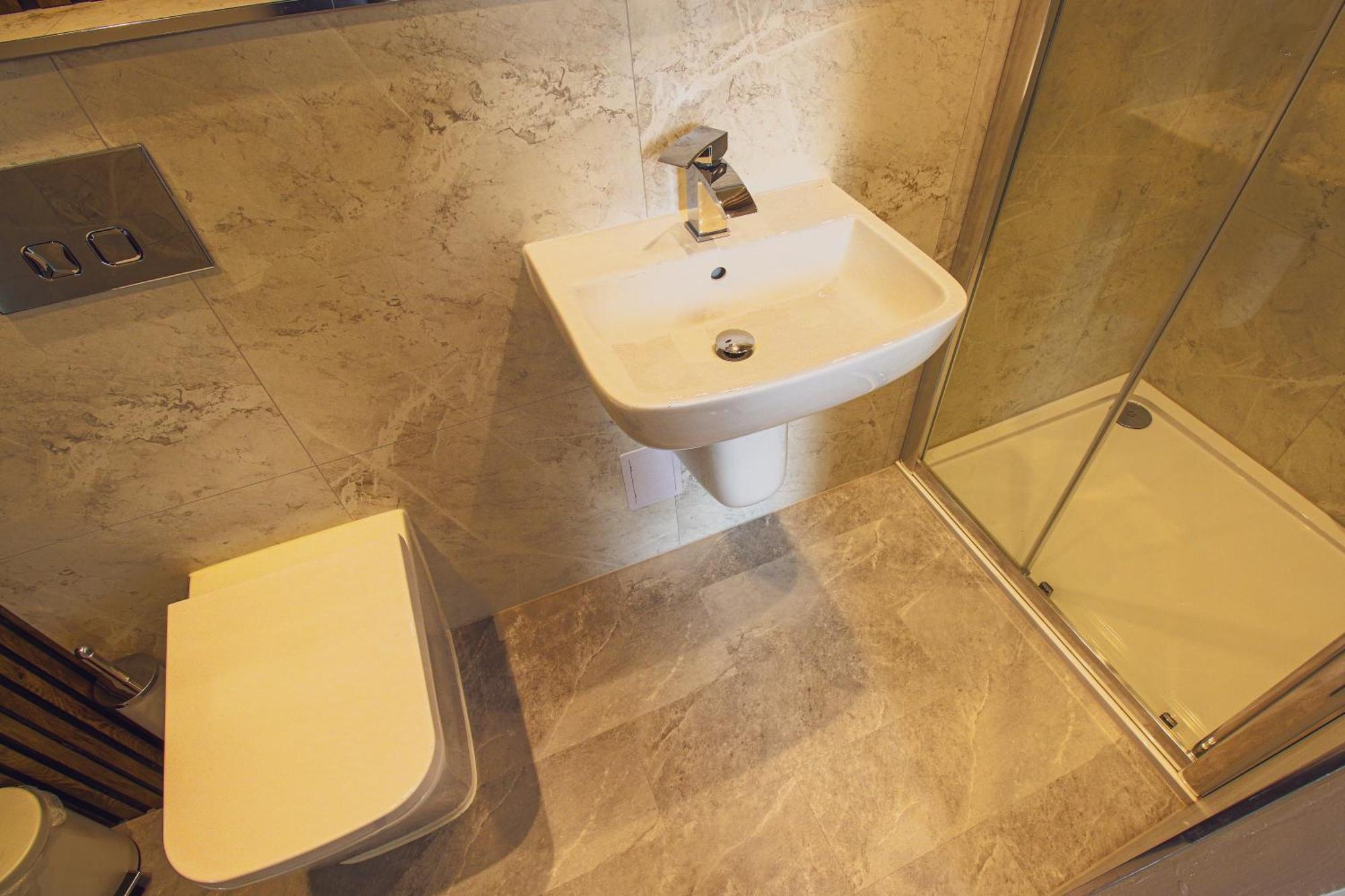 Sandyford - West- 3*